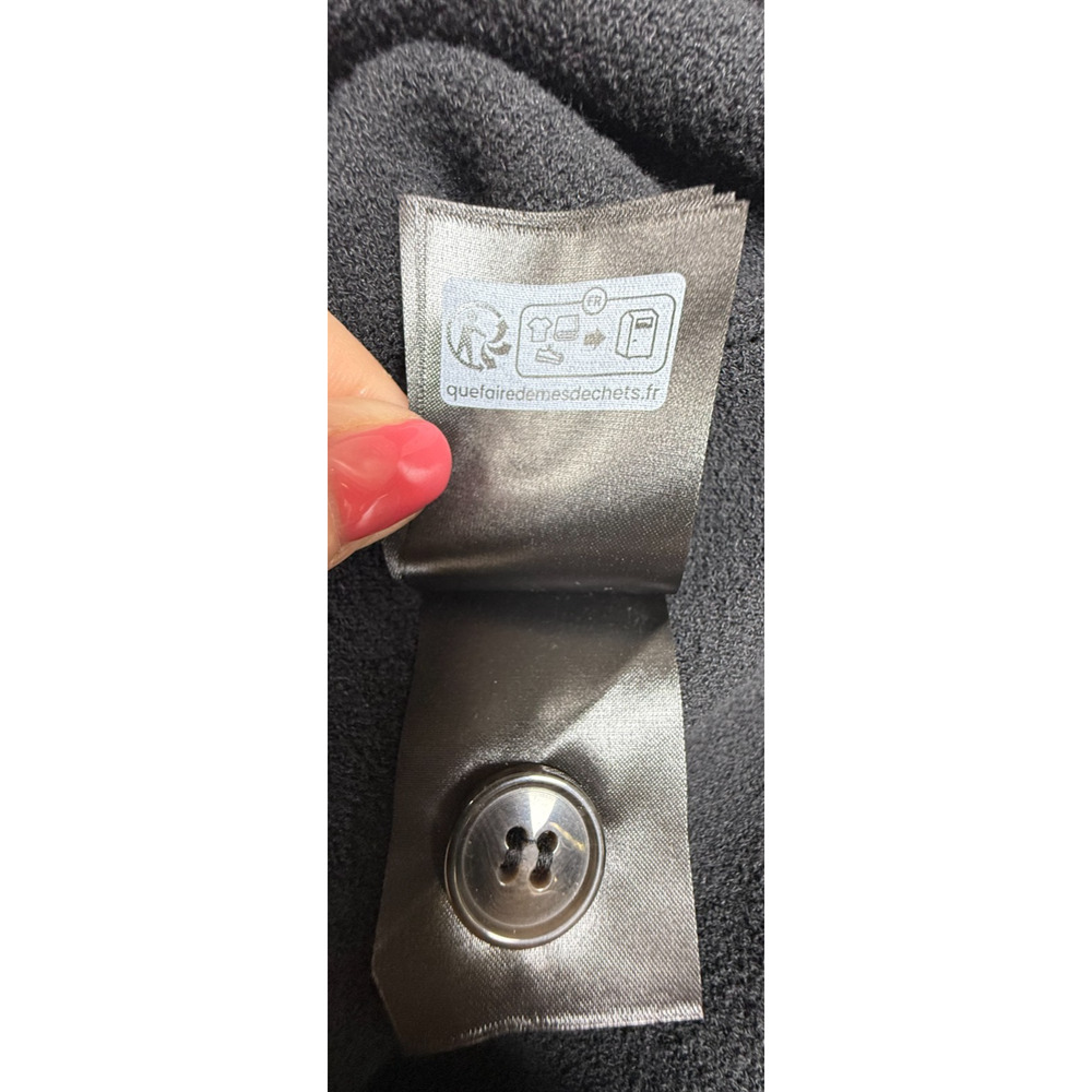 COS NWT Black Textured Knit Vest Medium Quiet Luxury Minimalist Button Front - Picture 11 of 11